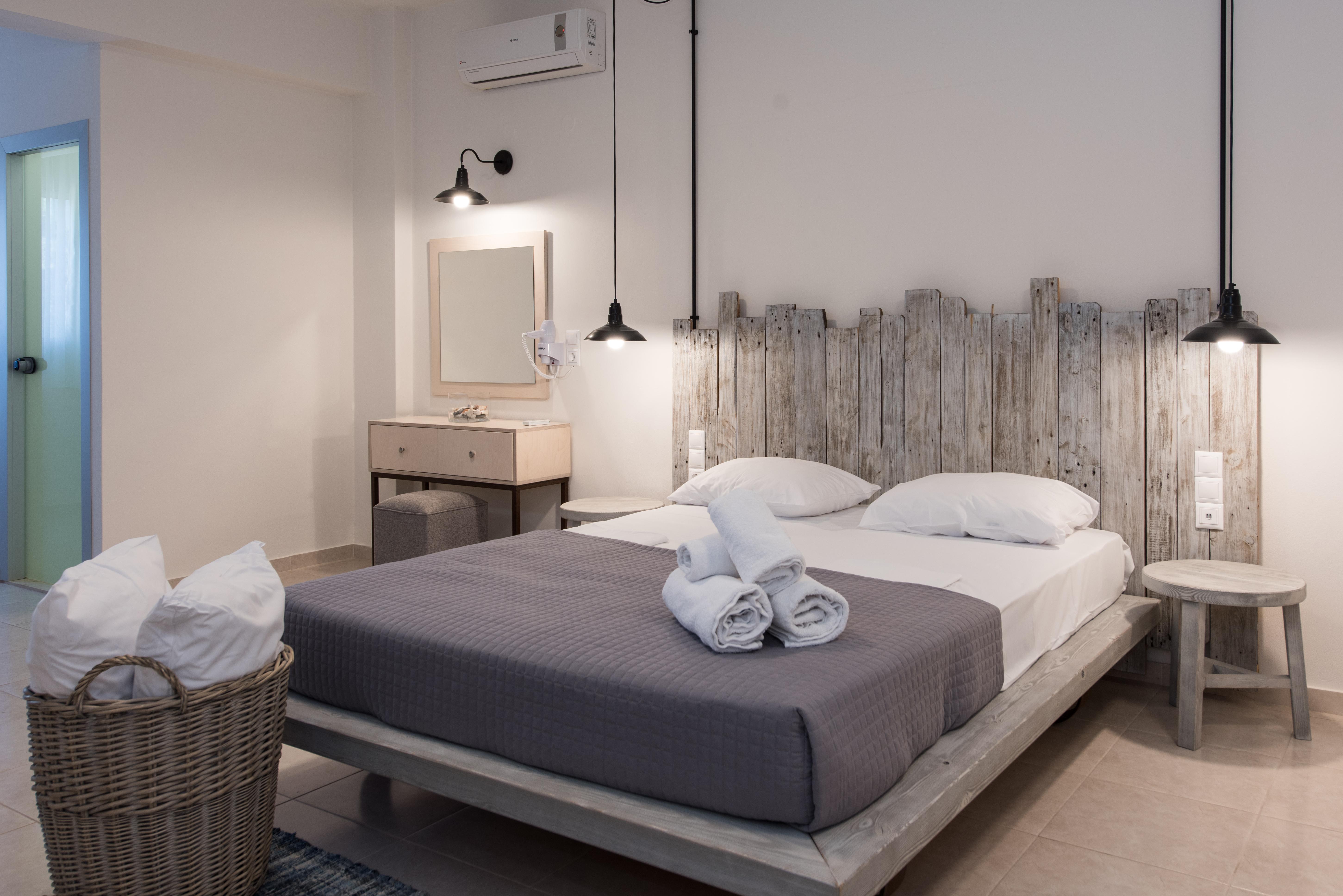Eva Mare Hotel & Suites - Adults Only 阿齐亚·佩拉加 外观 照片