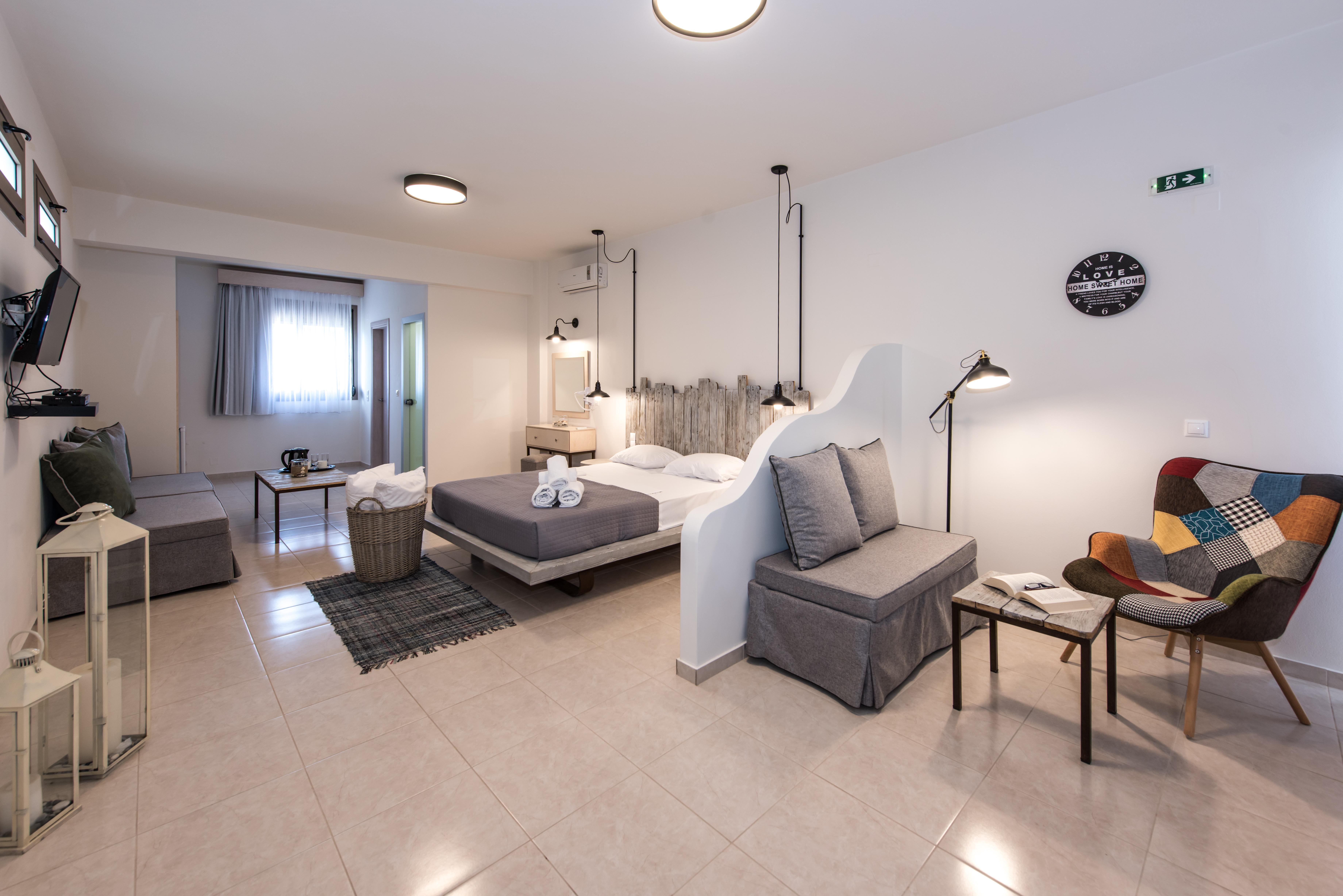 Eva Mare Hotel & Suites - Adults Only 阿齐亚·佩拉加 外观 照片