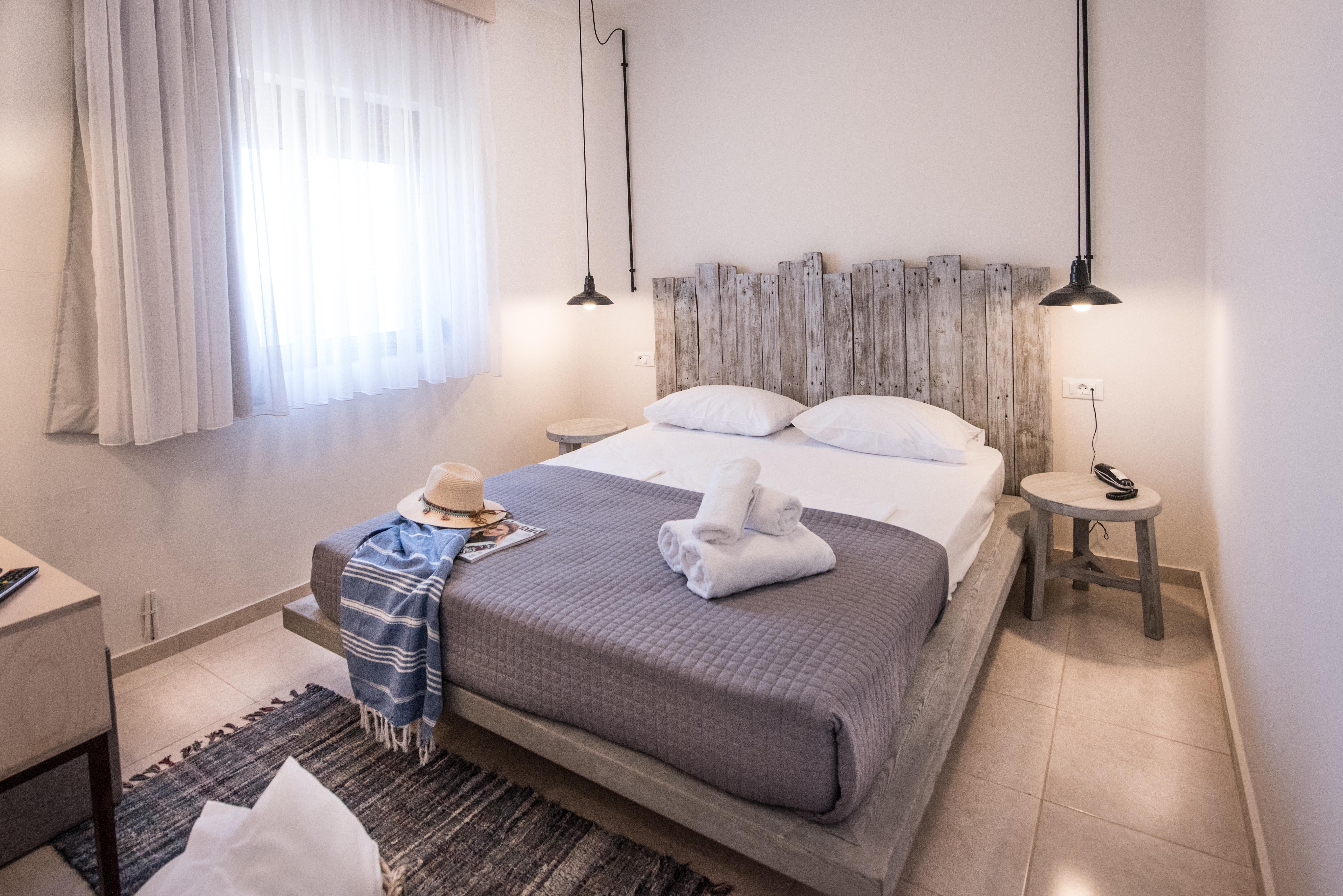 Eva Mare Hotel & Suites - Adults Only 阿齐亚·佩拉加 外观 照片