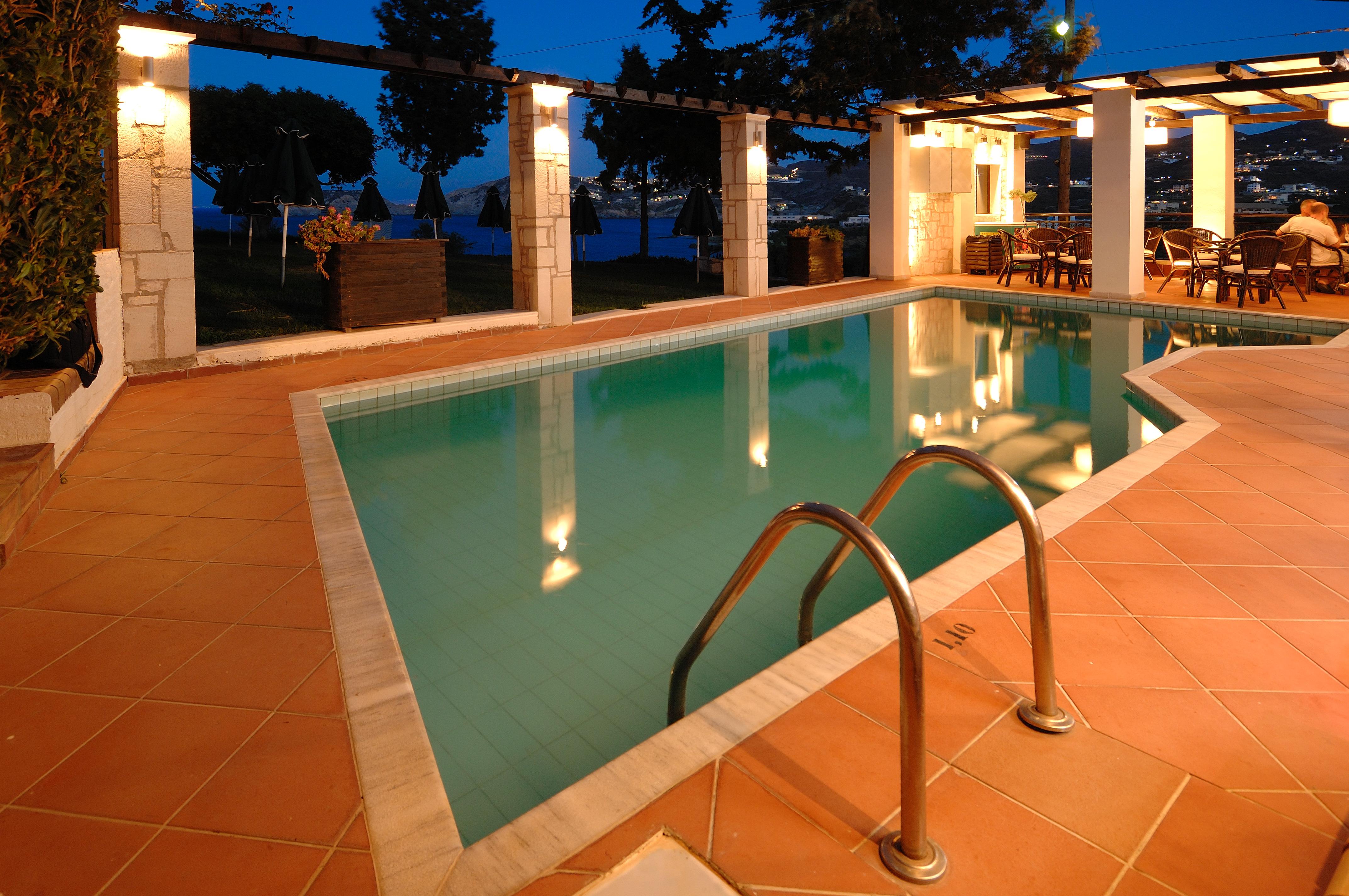 Eva Mare Hotel & Suites - Adults Only 阿齐亚·佩拉加 外观 照片